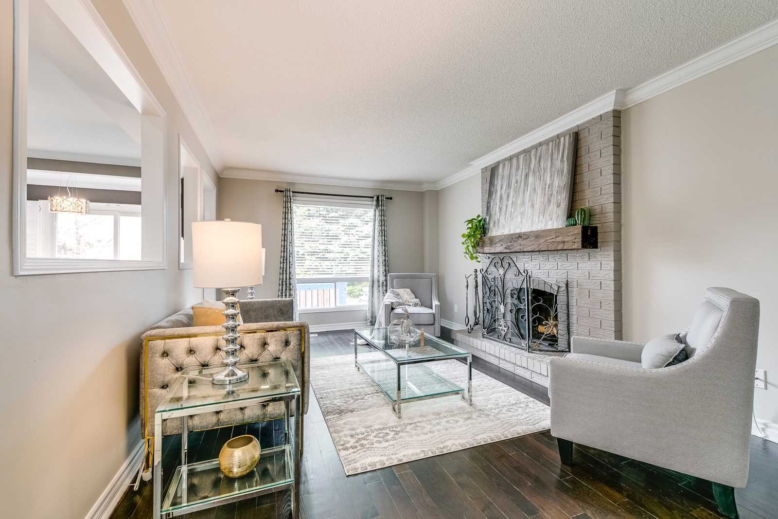 2759 Guilford Cres