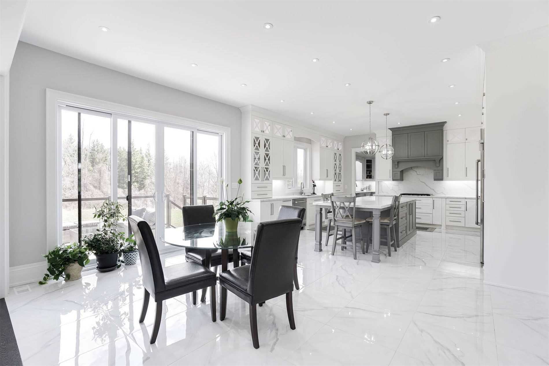 16033 Mississauga Rd