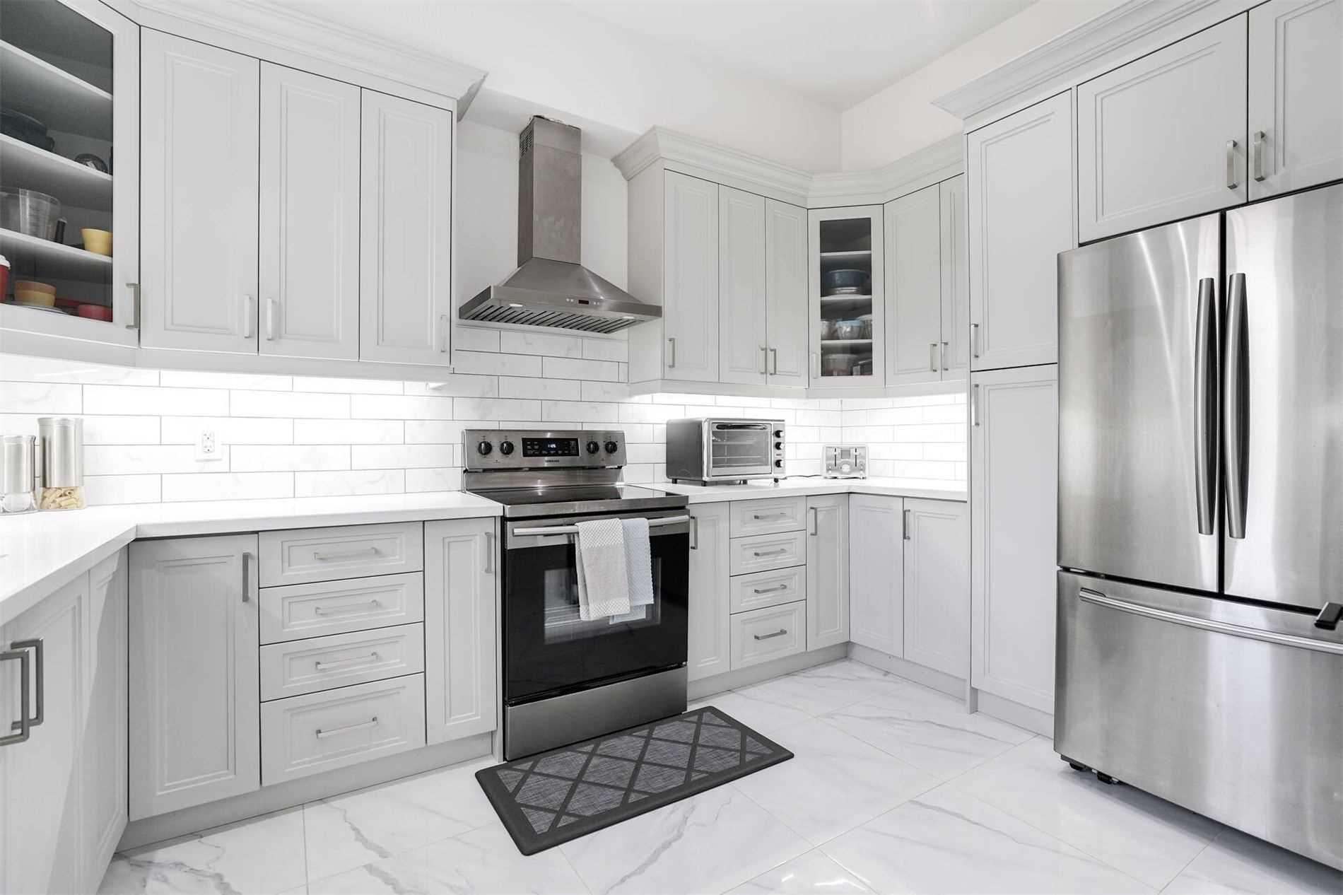 16033 Mississauga Rd