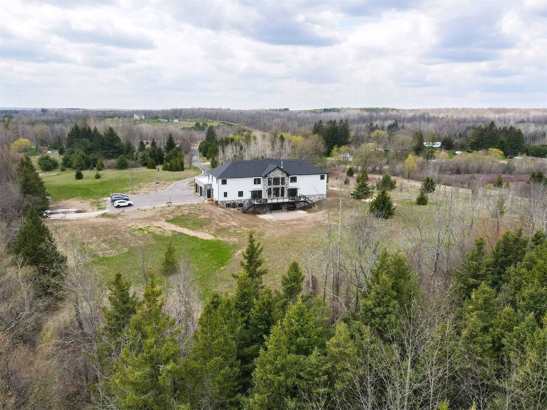 16033 Mississauga Rd