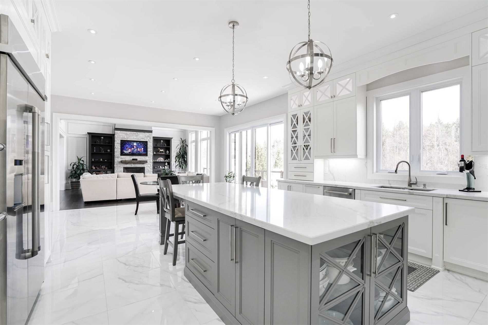 16033 Mississauga Rd