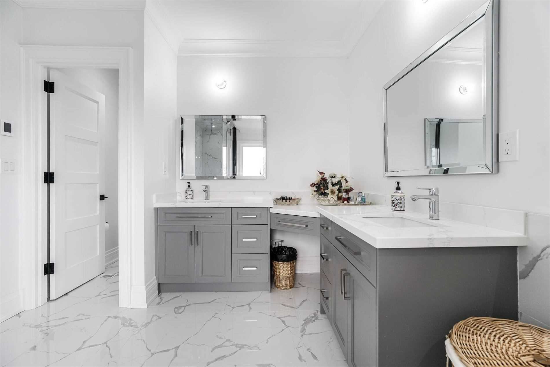 16033 Mississauga Rd
