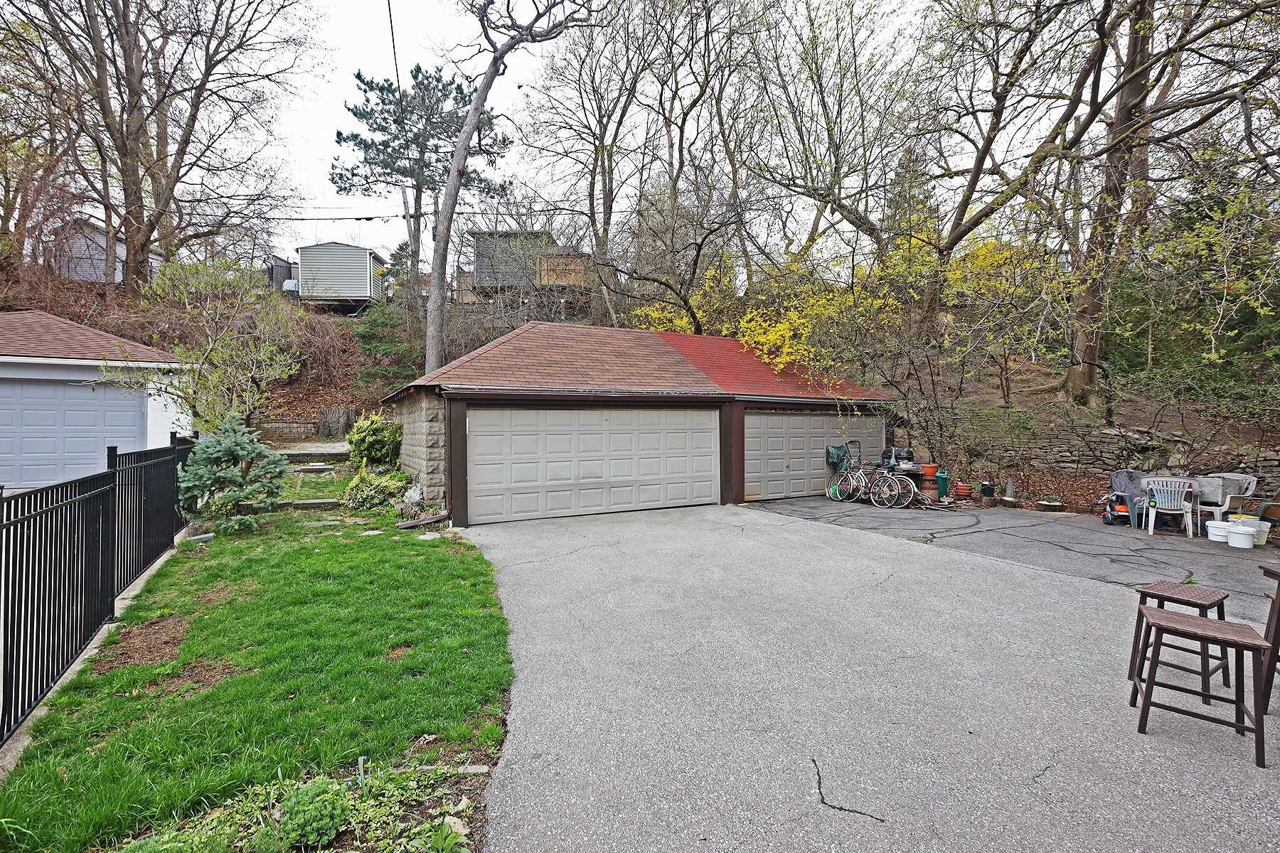 298 South Kingsway