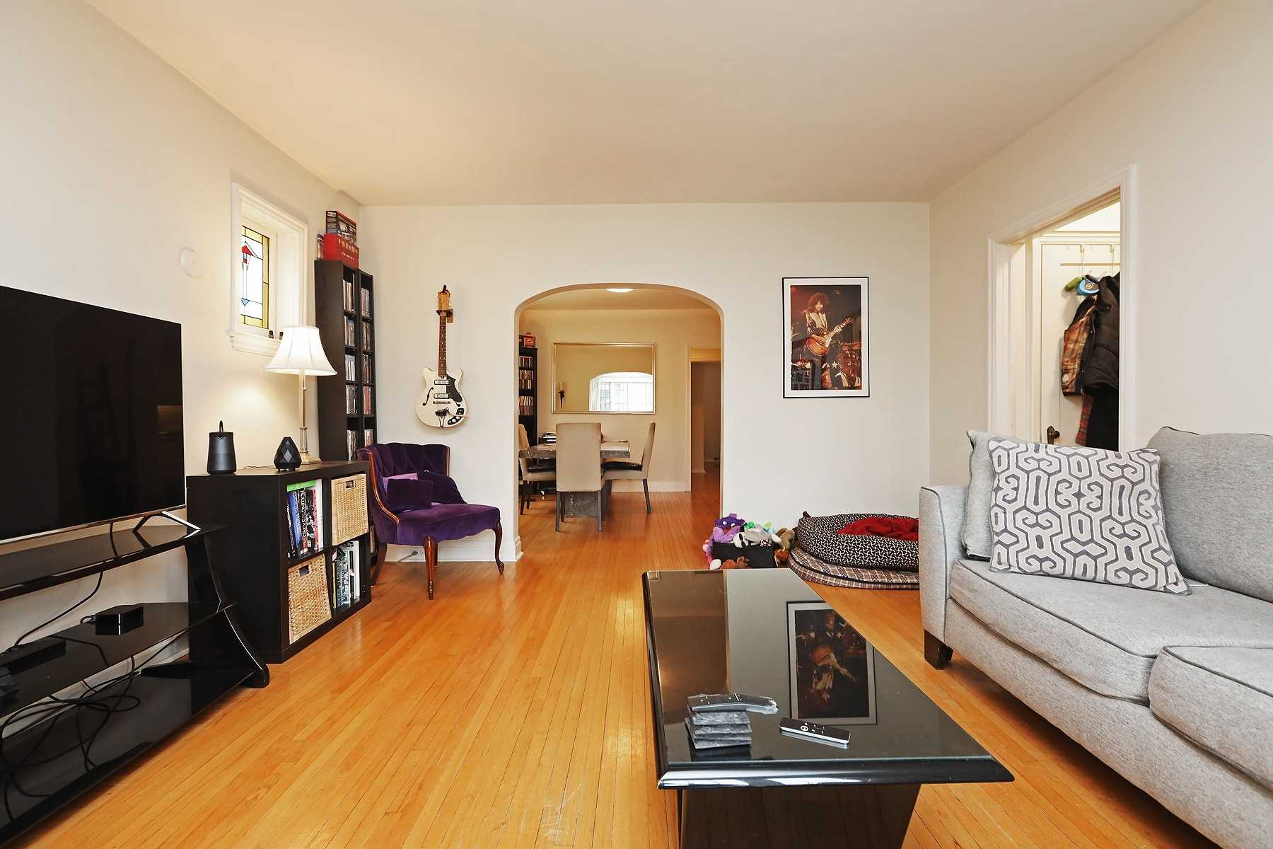 298 South Kingsway