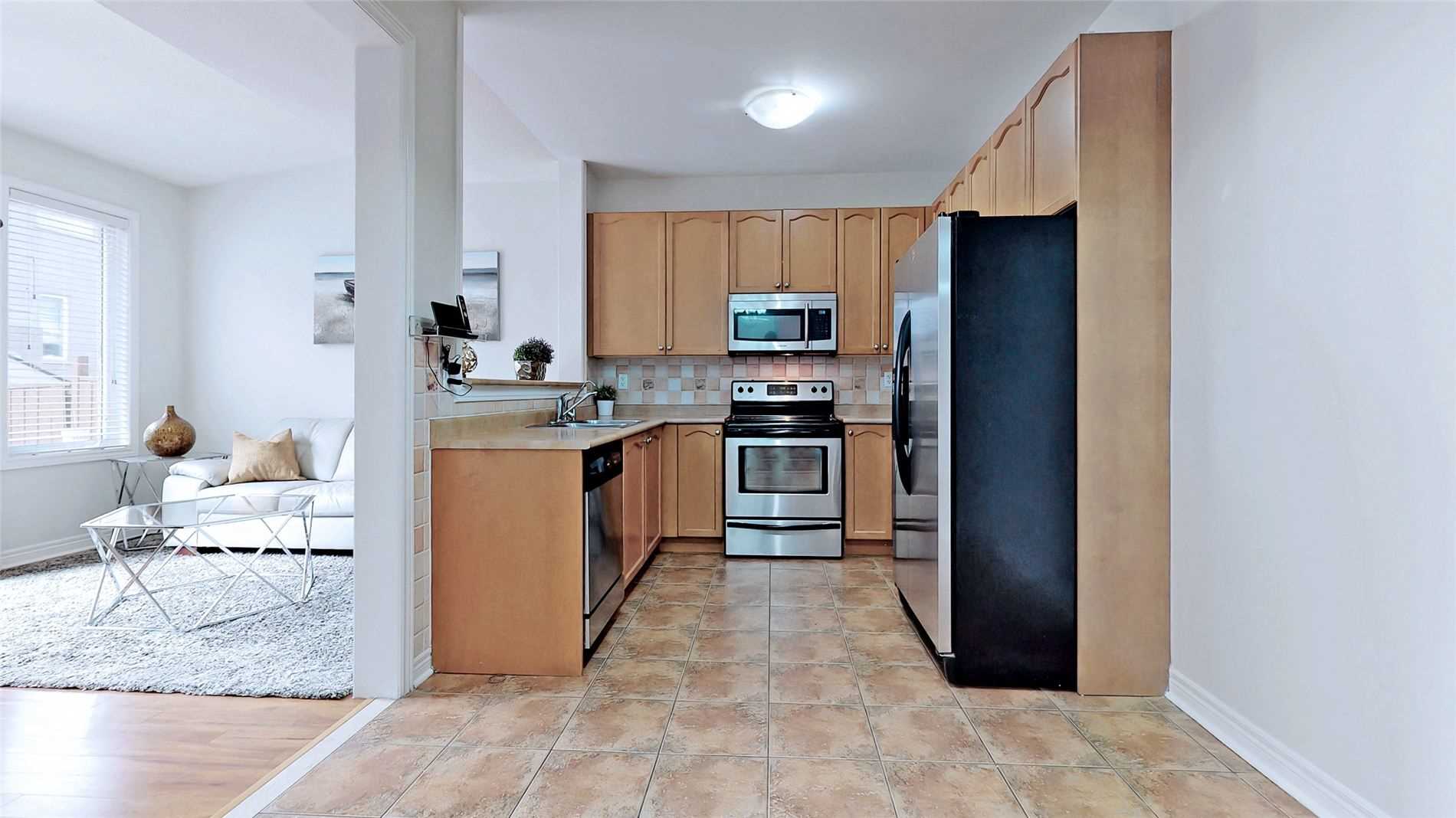 60 Swales Cres