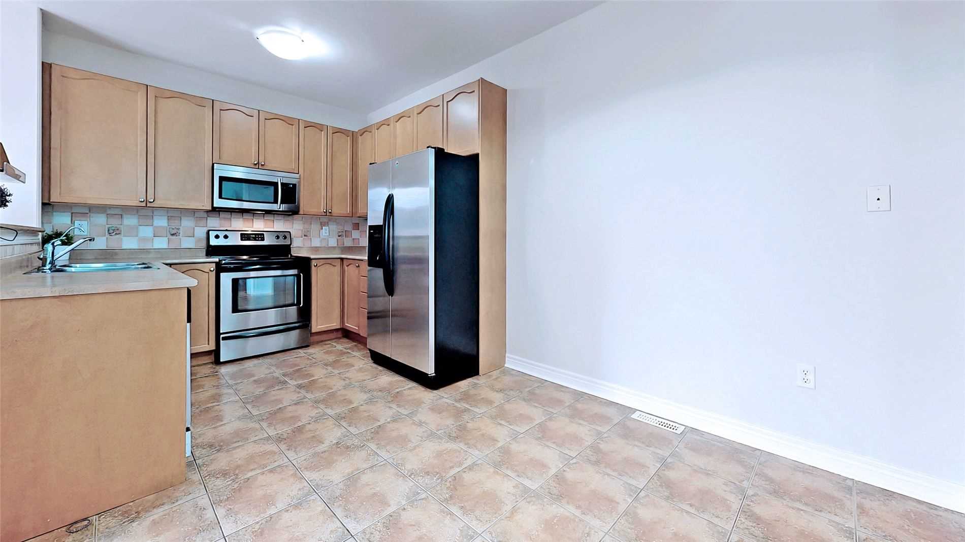 60 Swales Cres