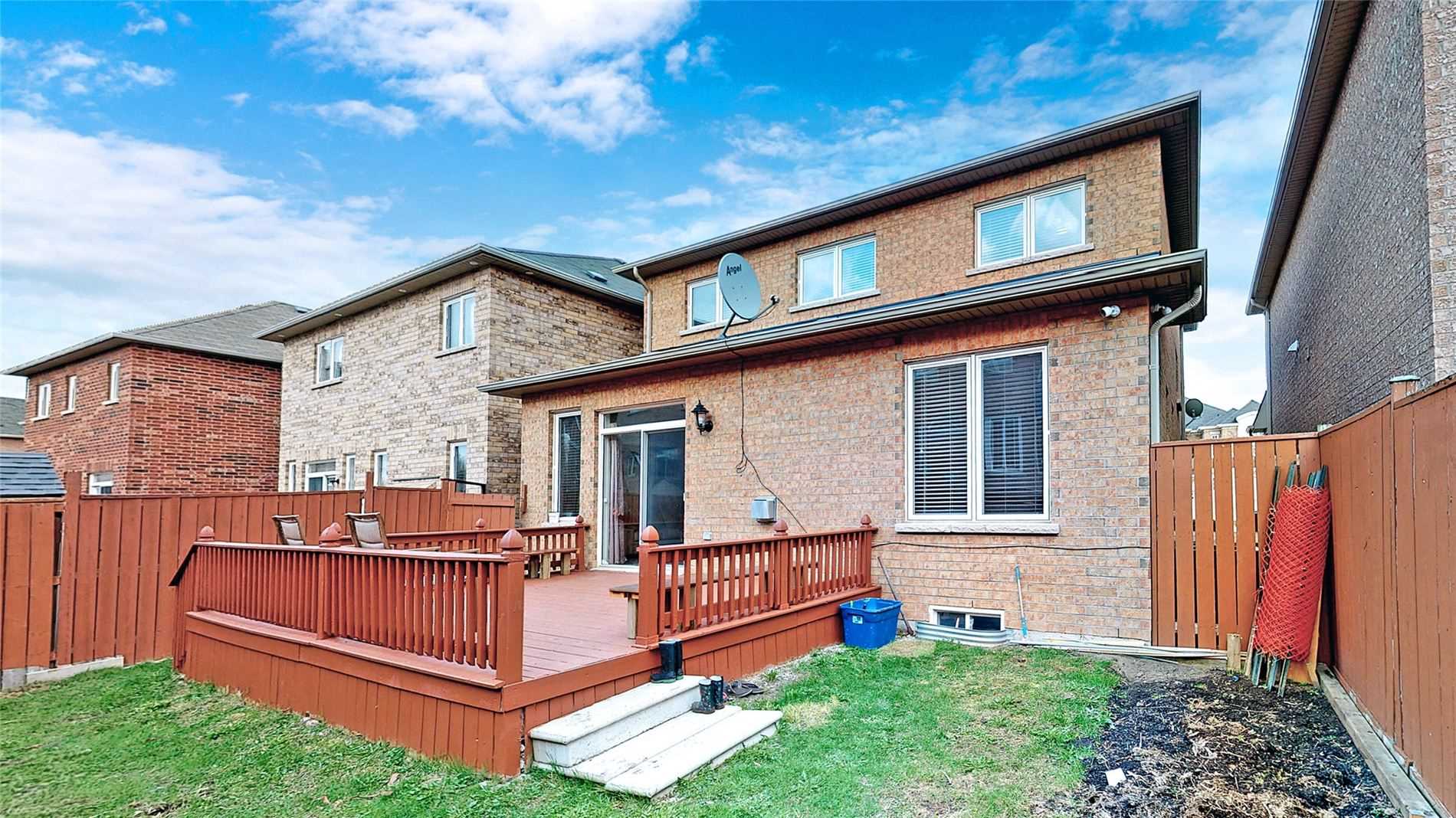 60 Swales Cres