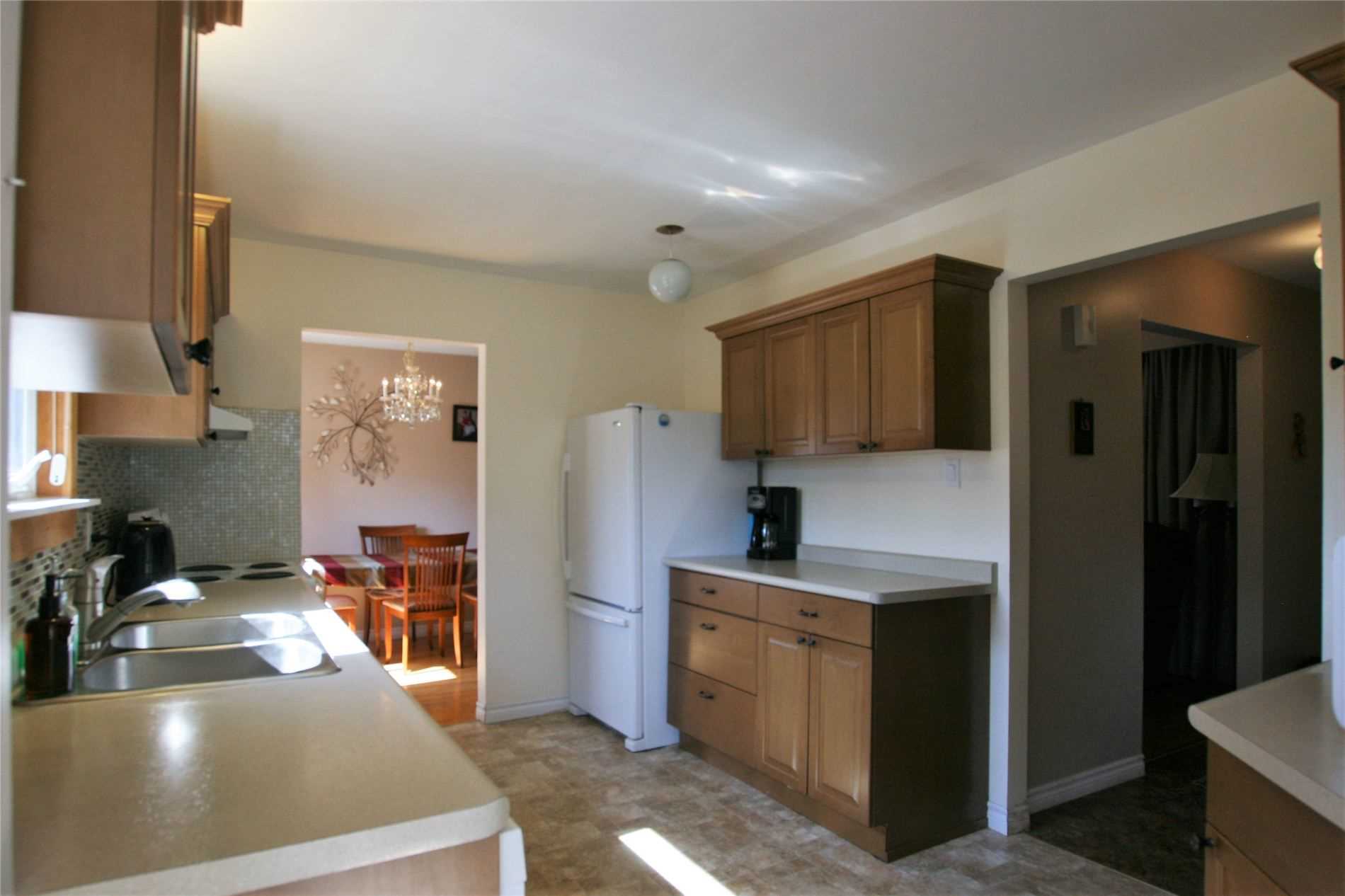 58 Parkview Dr