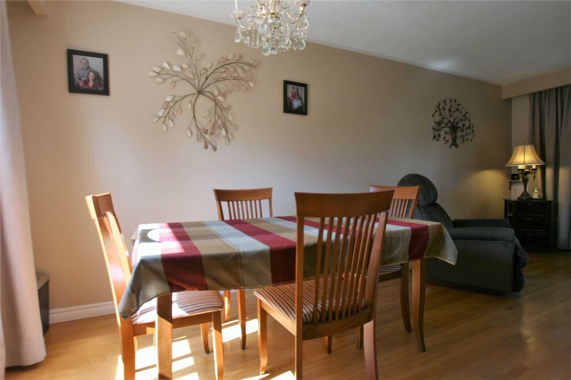 58 Parkview Dr