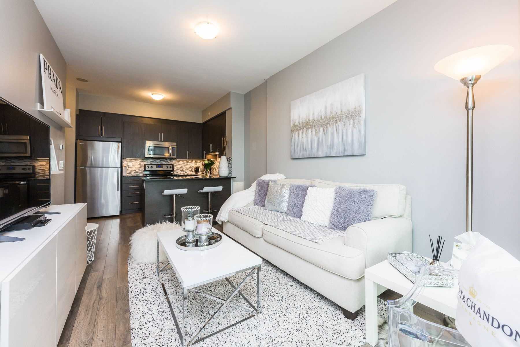 45 Yorkland Blvd, #201