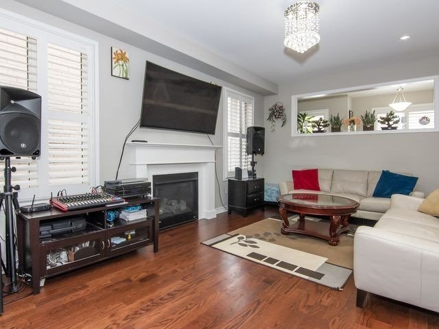 459 Etheridge Ave