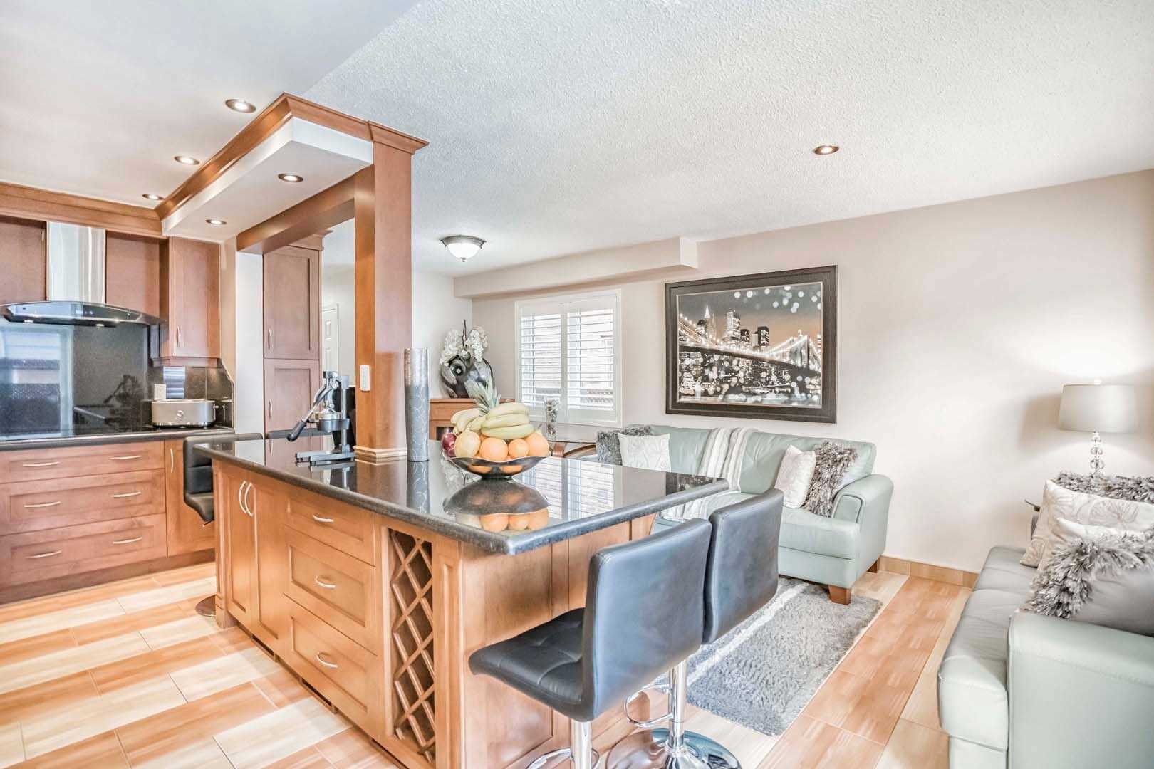 Listing W5221485 - Large Photo # 12