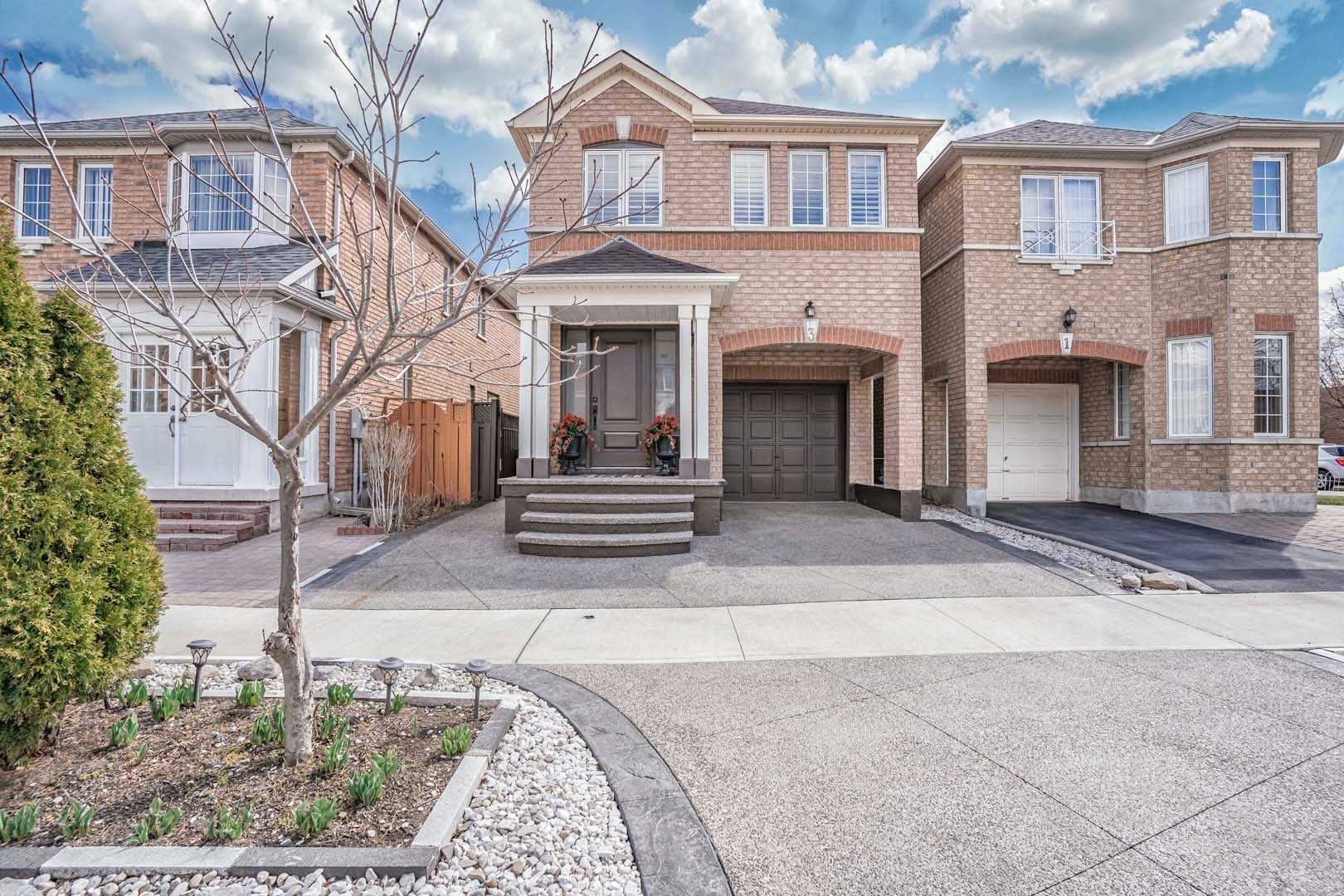 Listing W5221485 - Large Photo # 2
