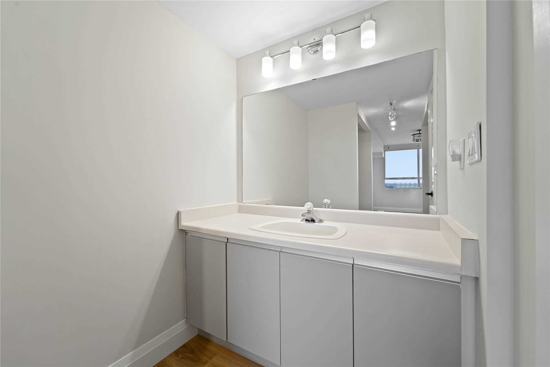 1271 Walden Circ, #1201