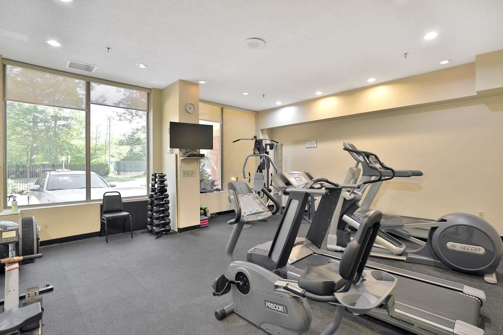 1271 Walden Circ, #1201