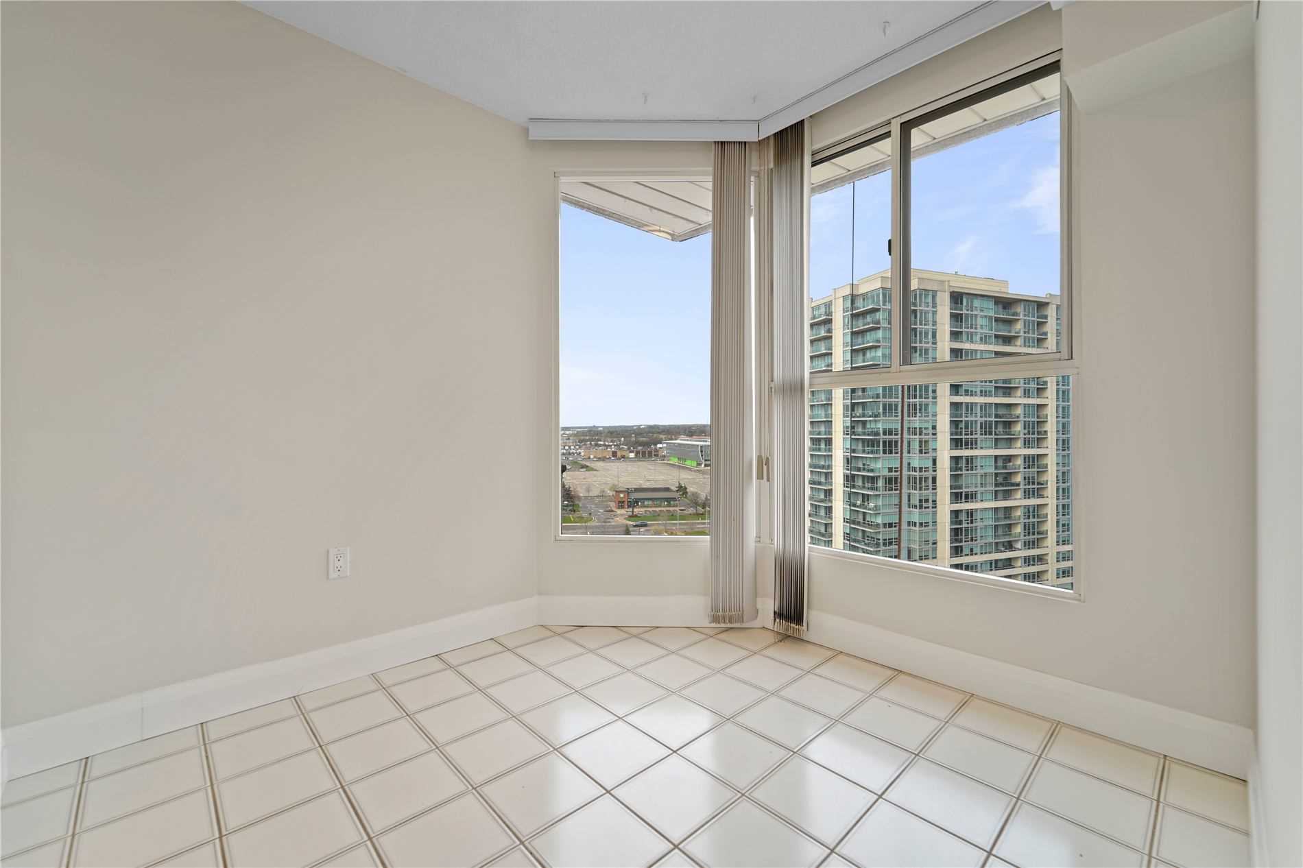 1271 Walden Circ, #1201