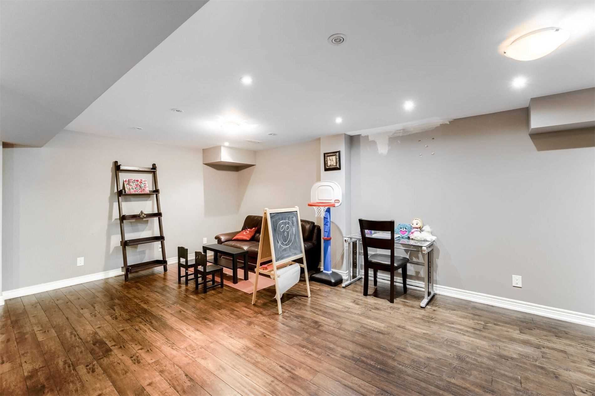 Listing W5223073 - Large Photo # 36