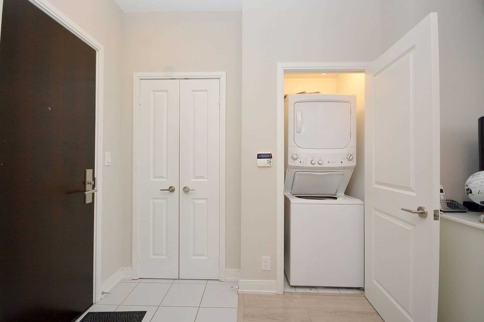 60 Absolute Ave, #1805