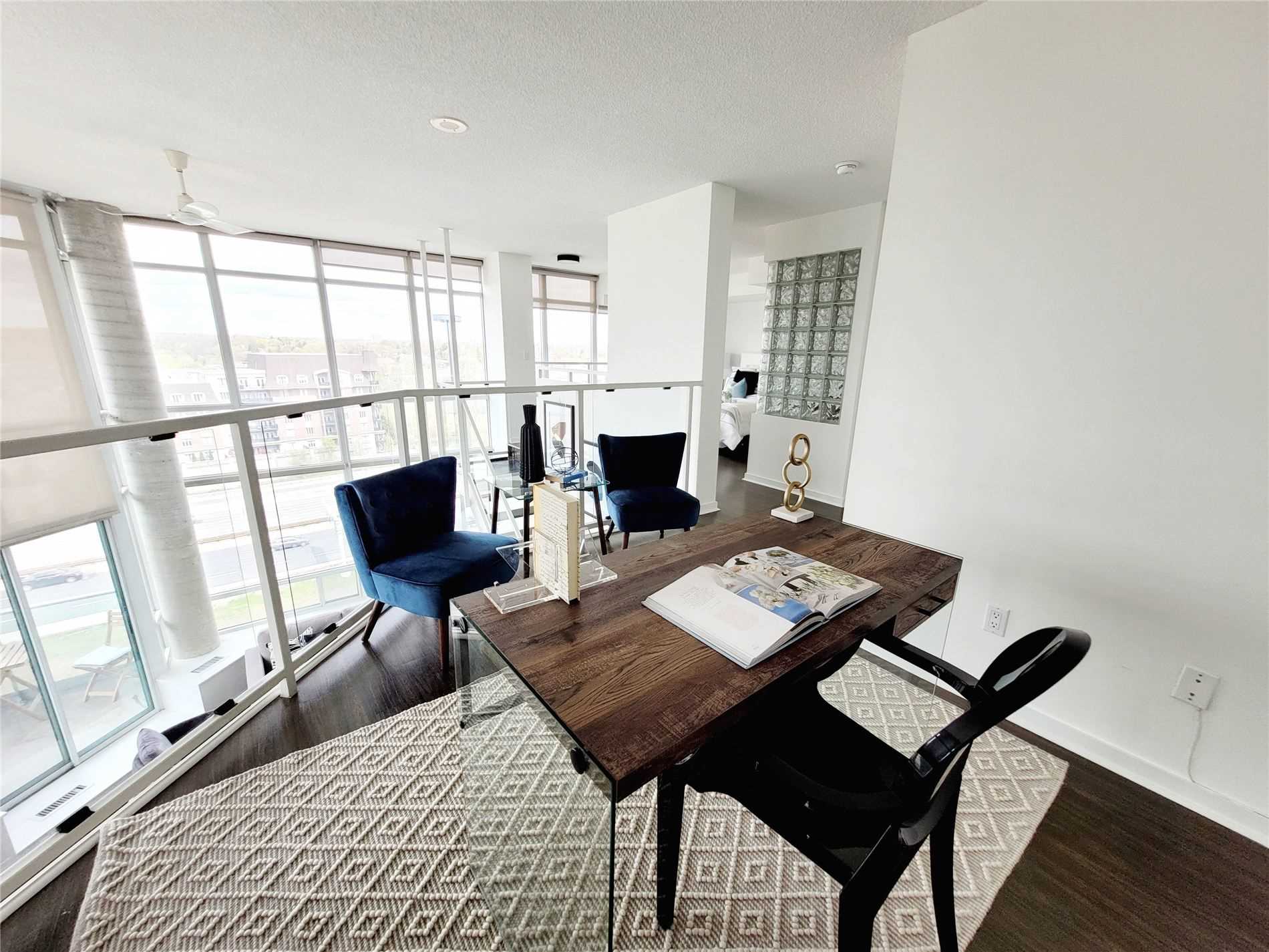 250 Manitoba St, #616