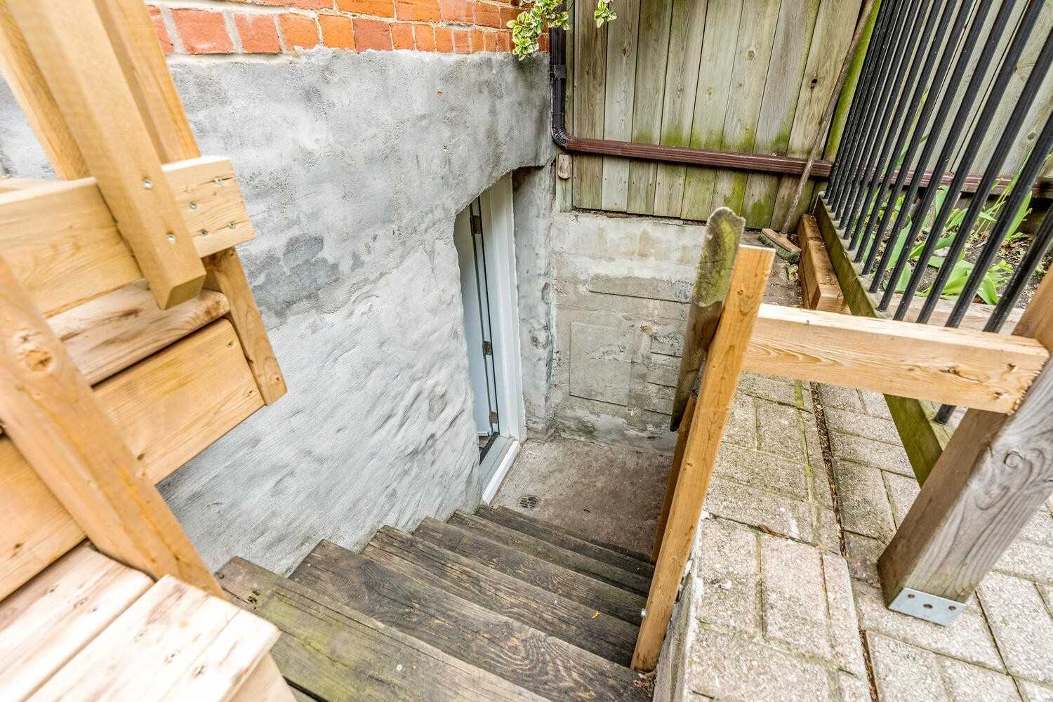 29 Elm Grove Ave