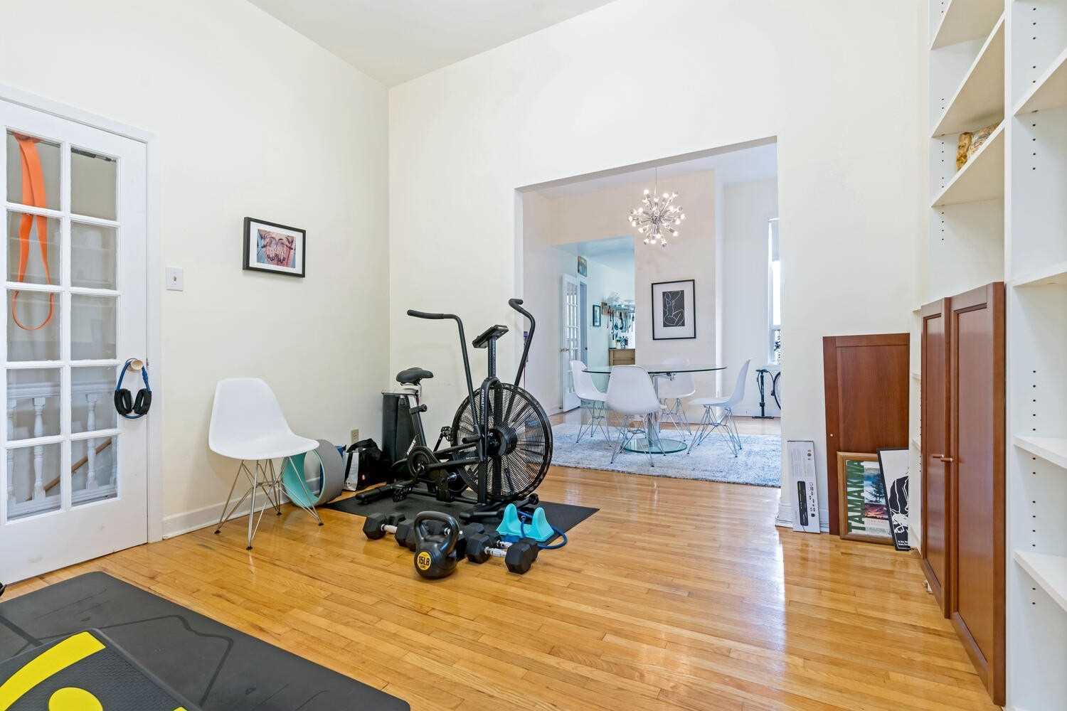 29 Elm Grove Ave