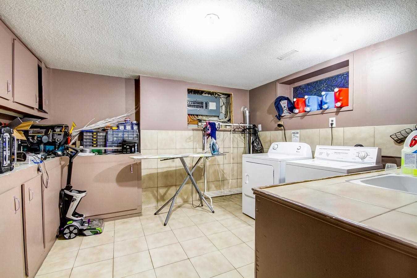 1452 Petrie Way