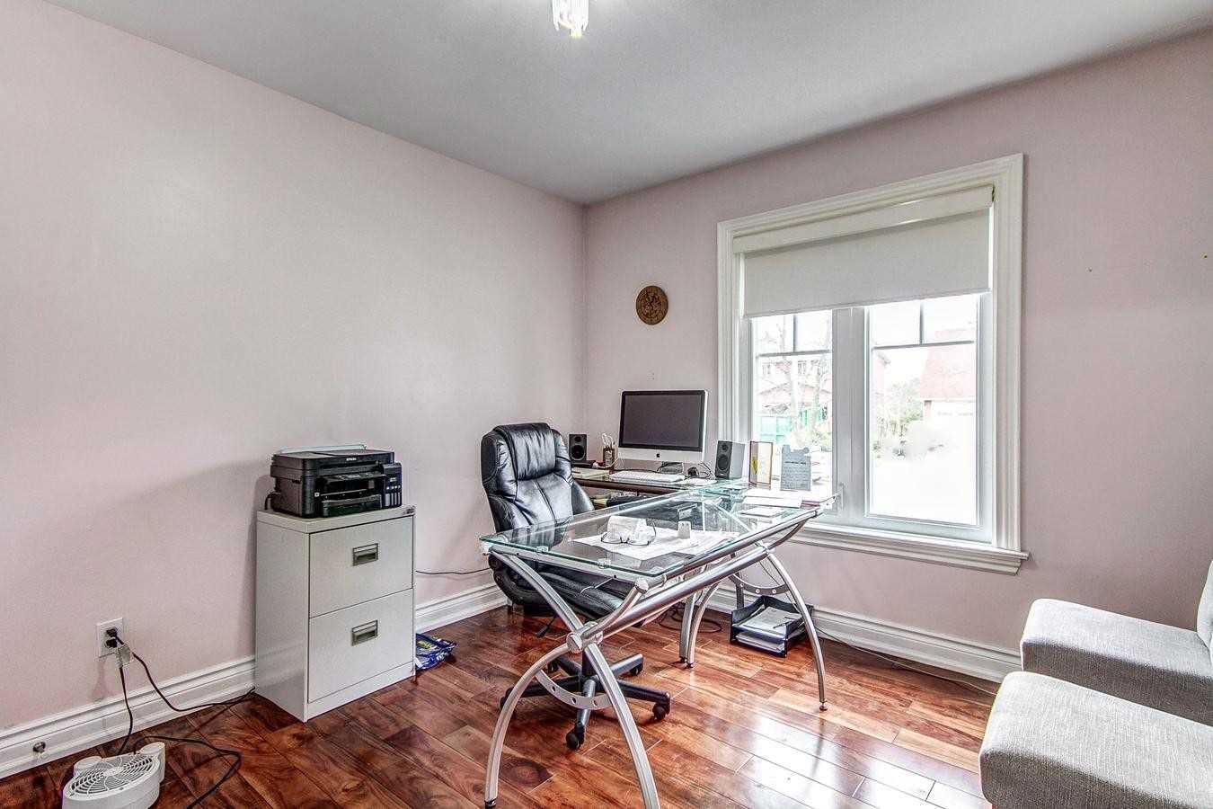 1452 Petrie Way