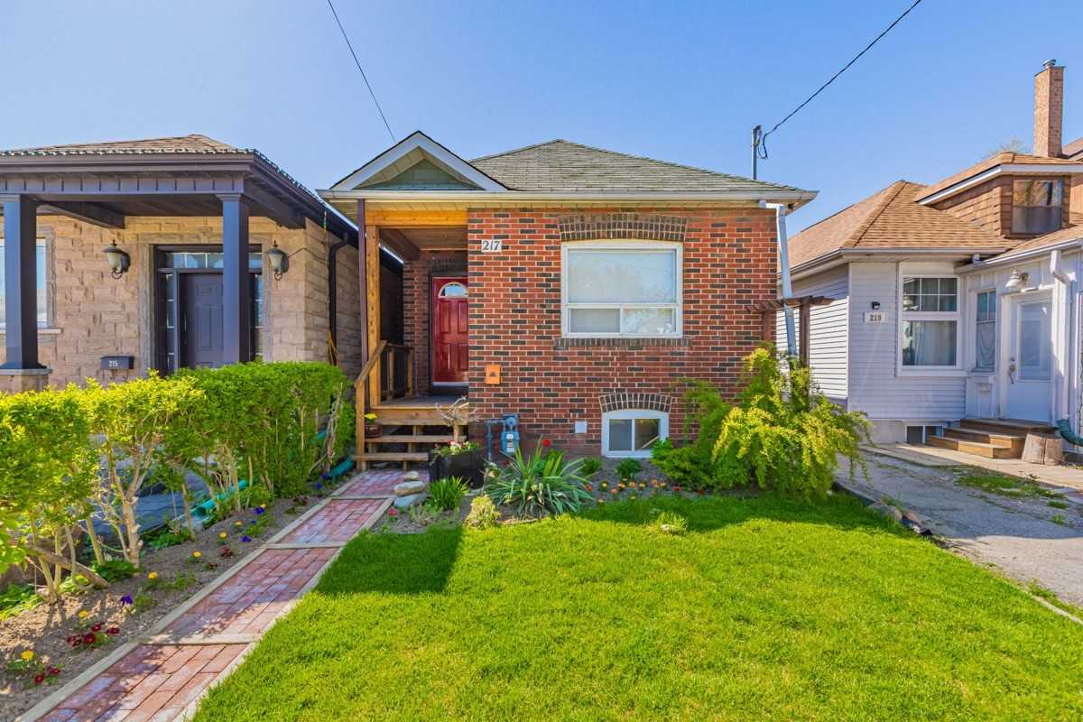 Listing W5234657 - Large Photo # 1