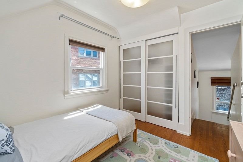 50 South Kingsway