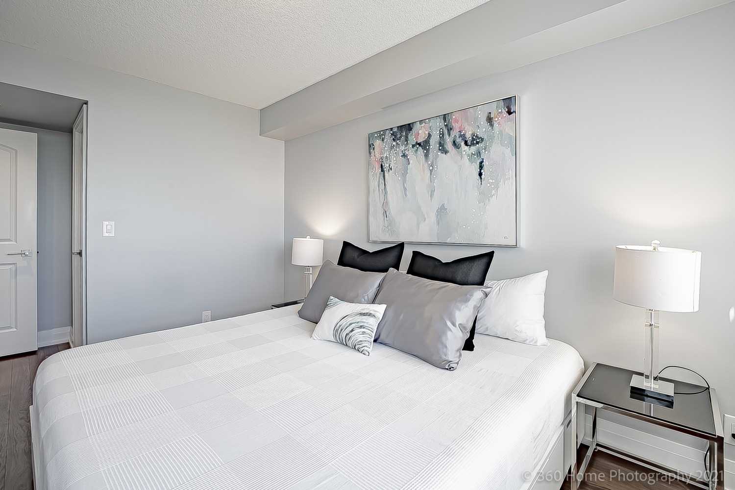 1060 Sheppard Ave W, #216