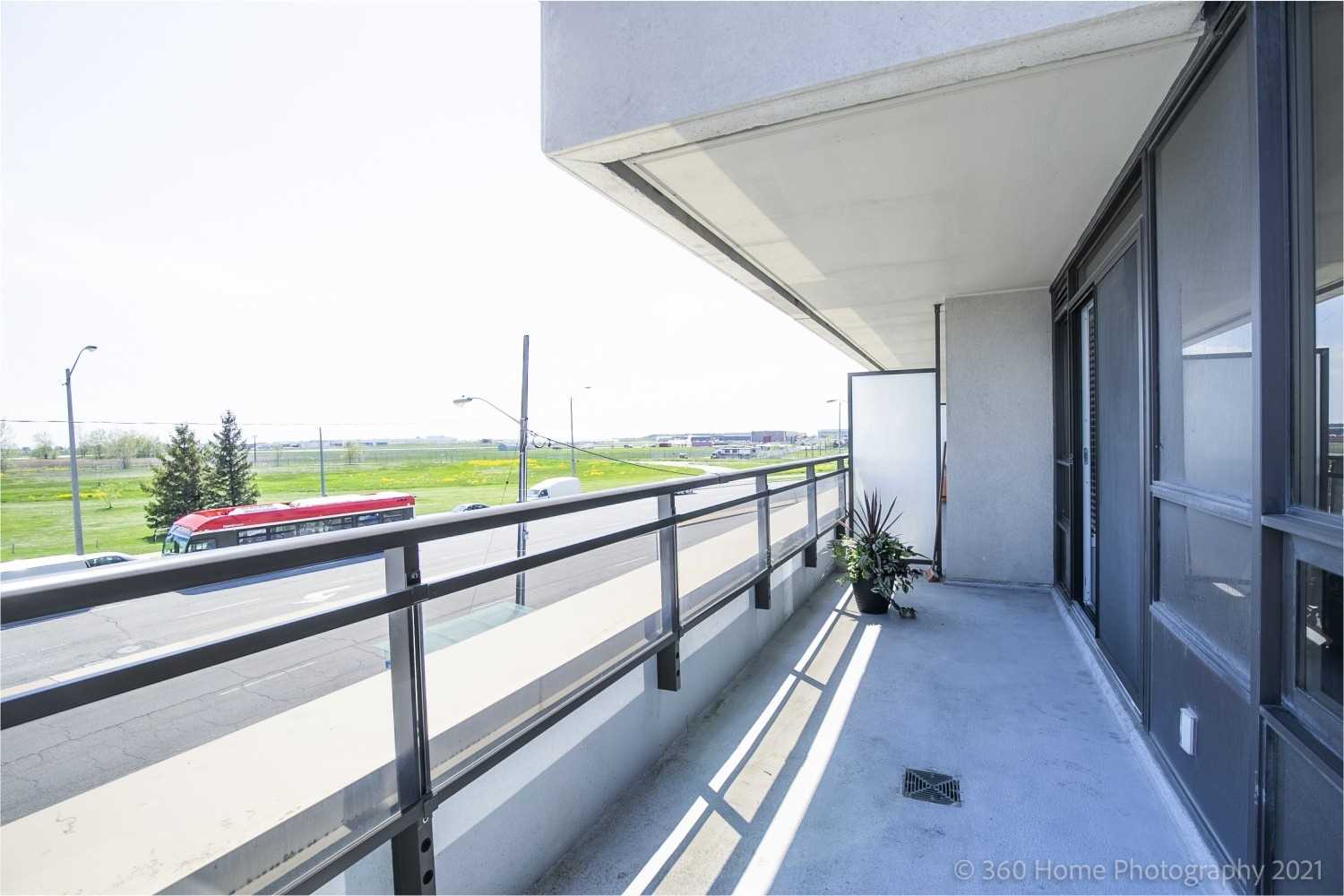 1060 Sheppard Ave W, #216
