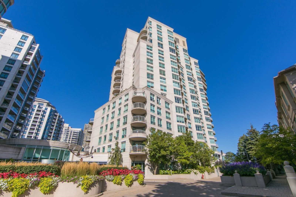 2111 Lake Shore Blvd W 2111 Lake Shore Blvd W