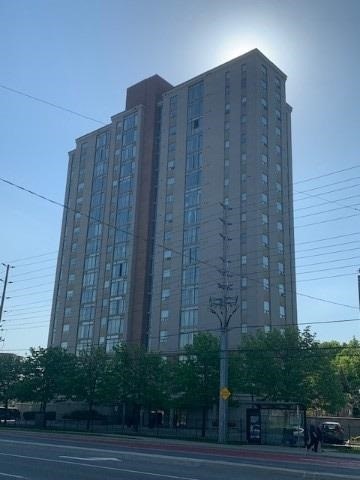 200 Burnhamthorpe Rd E, #1304
