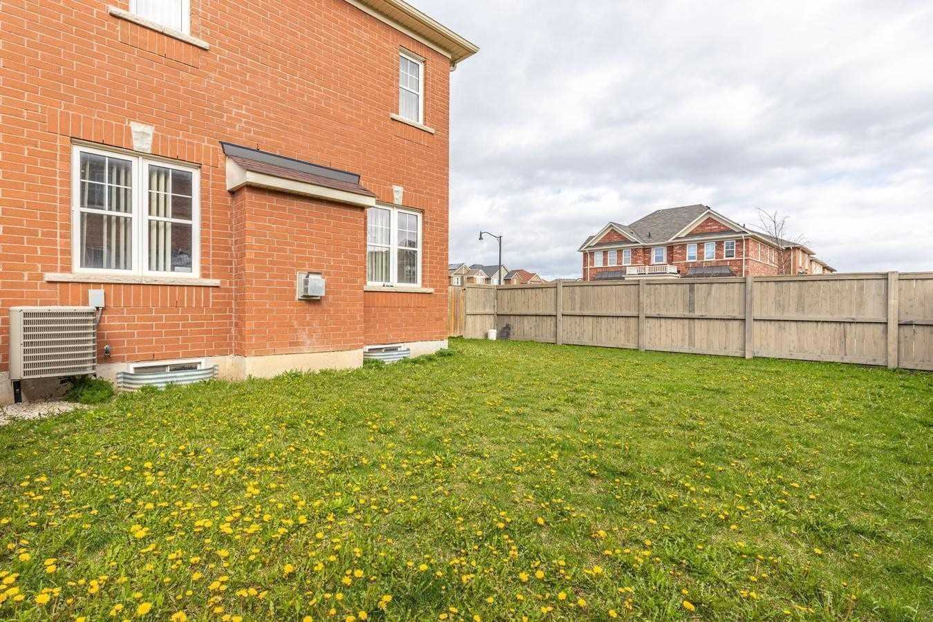2 Giltspur Rd