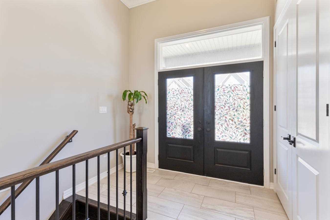 3305 Mintwood Circ