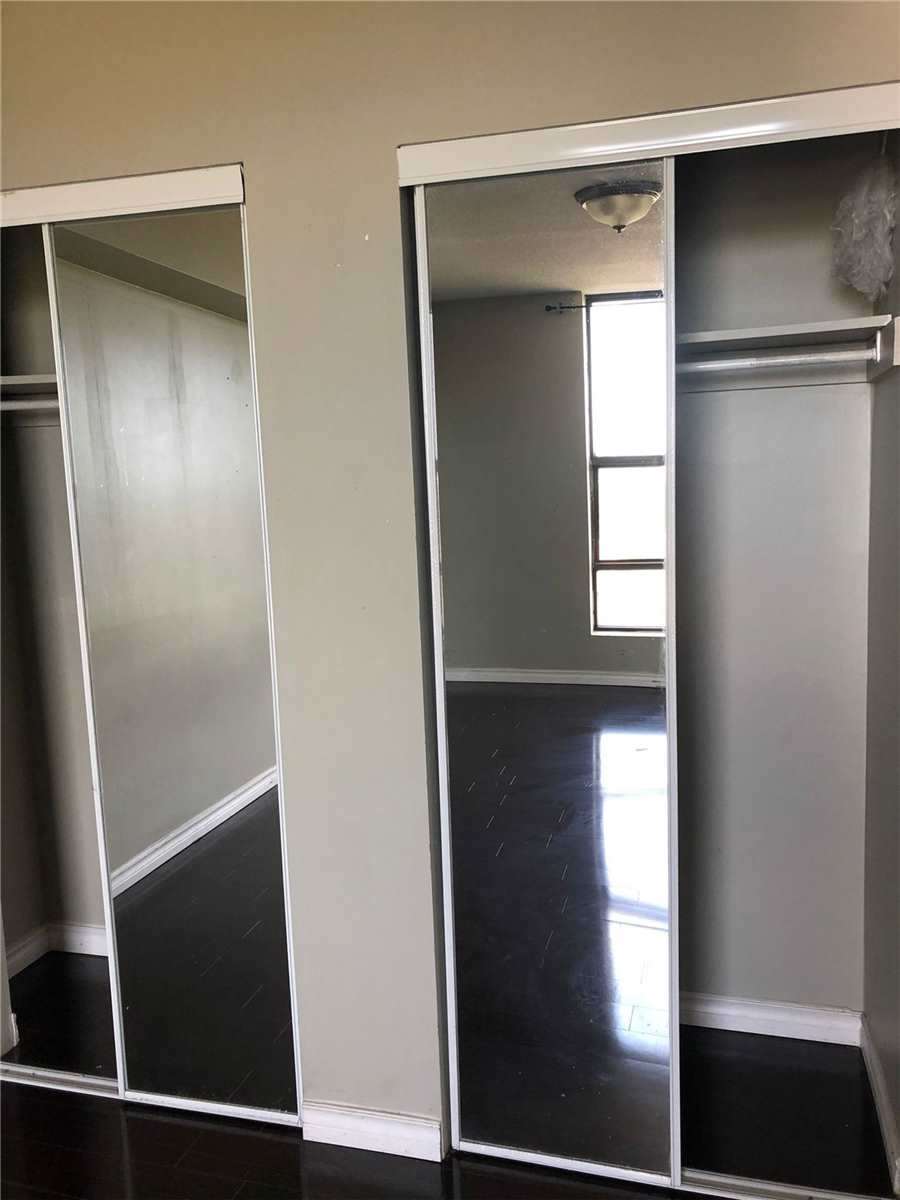 17 Knightsbridge Rd, #1803