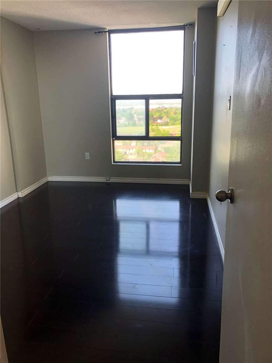 17 Knightsbridge Rd, #1803