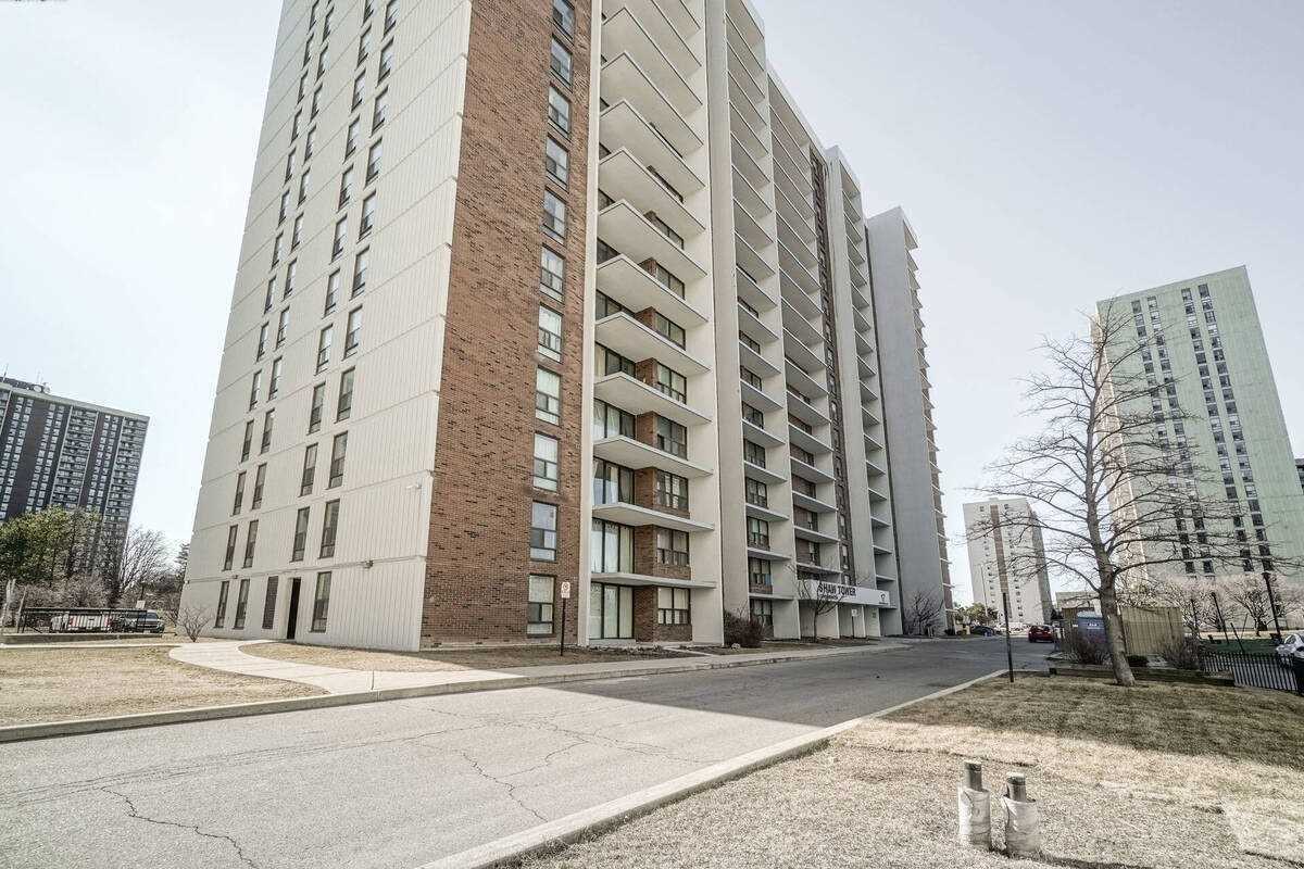 17 Knightsbridge Rd, #1803