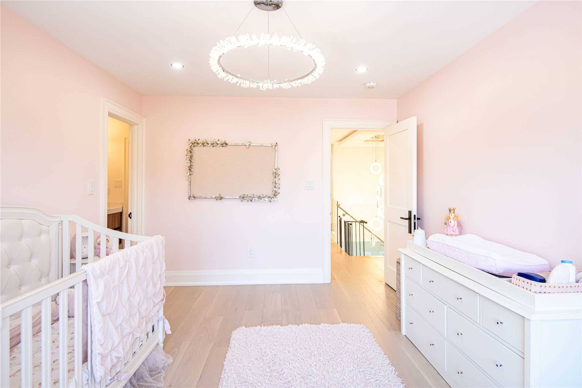 246 Edenbridge Dr