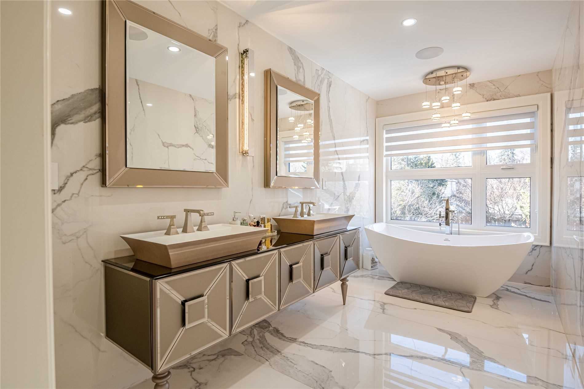 246 Edenbridge Dr