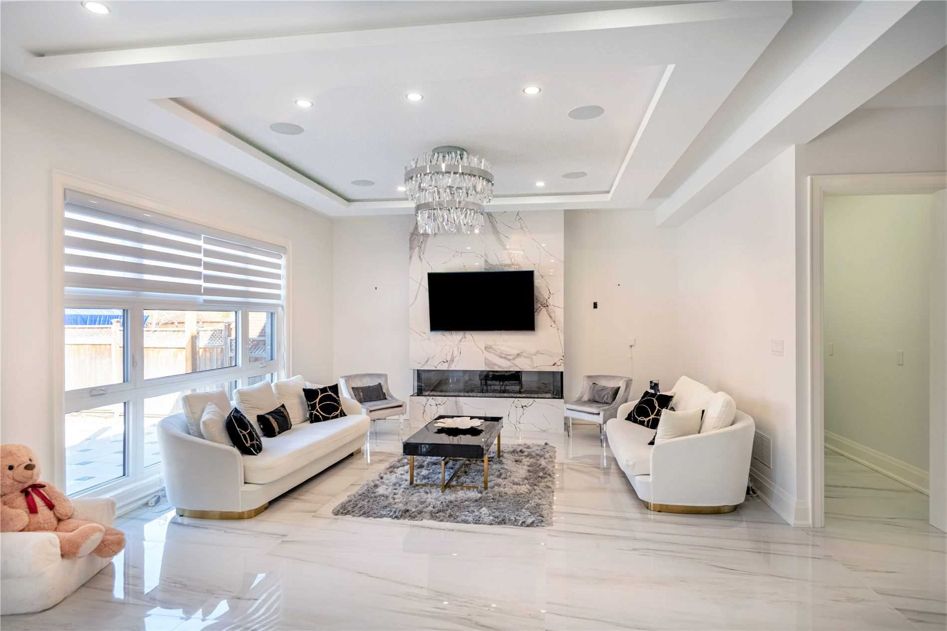 246 Edenbridge Dr