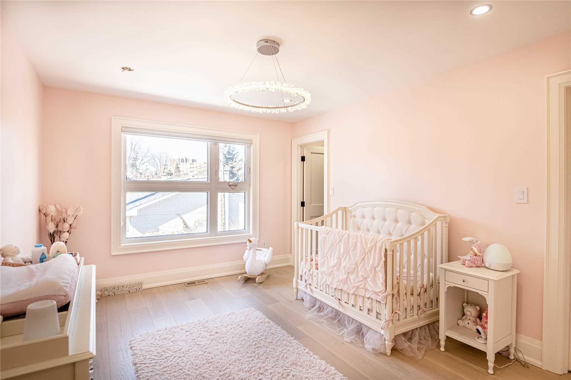 246 Edenbridge Dr