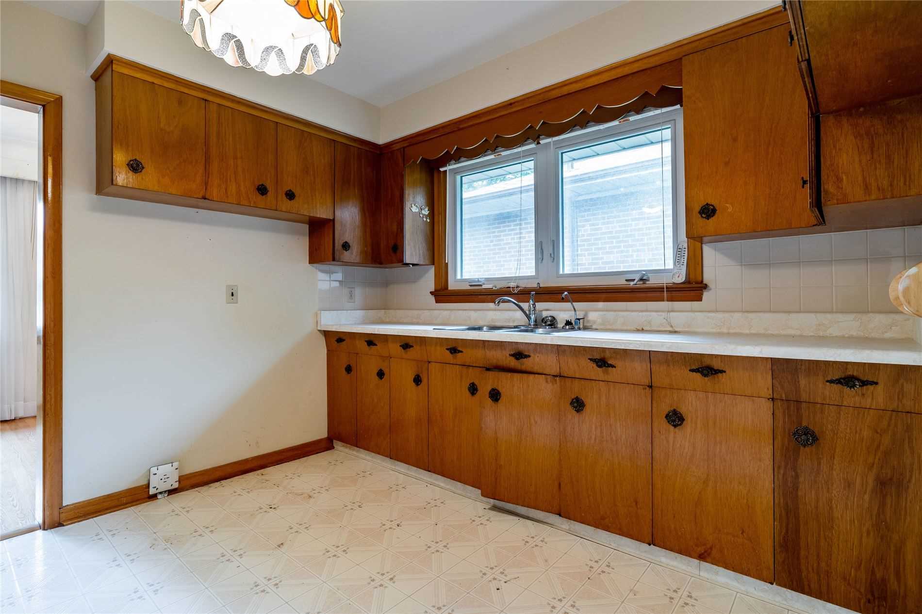 334 Burton Rd