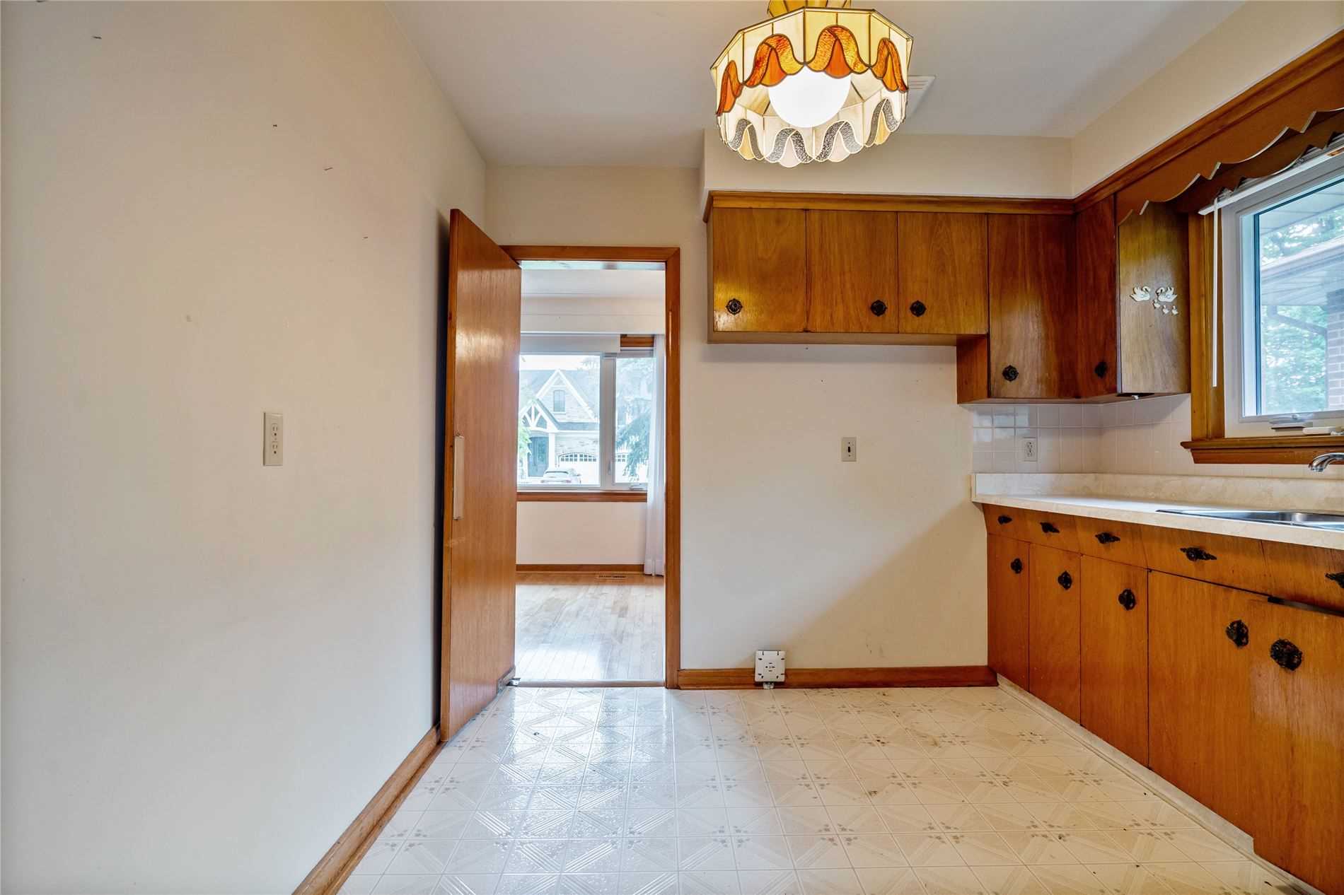 334 Burton Rd
