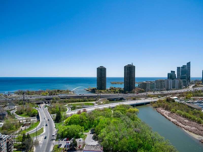 50 South Kingsway