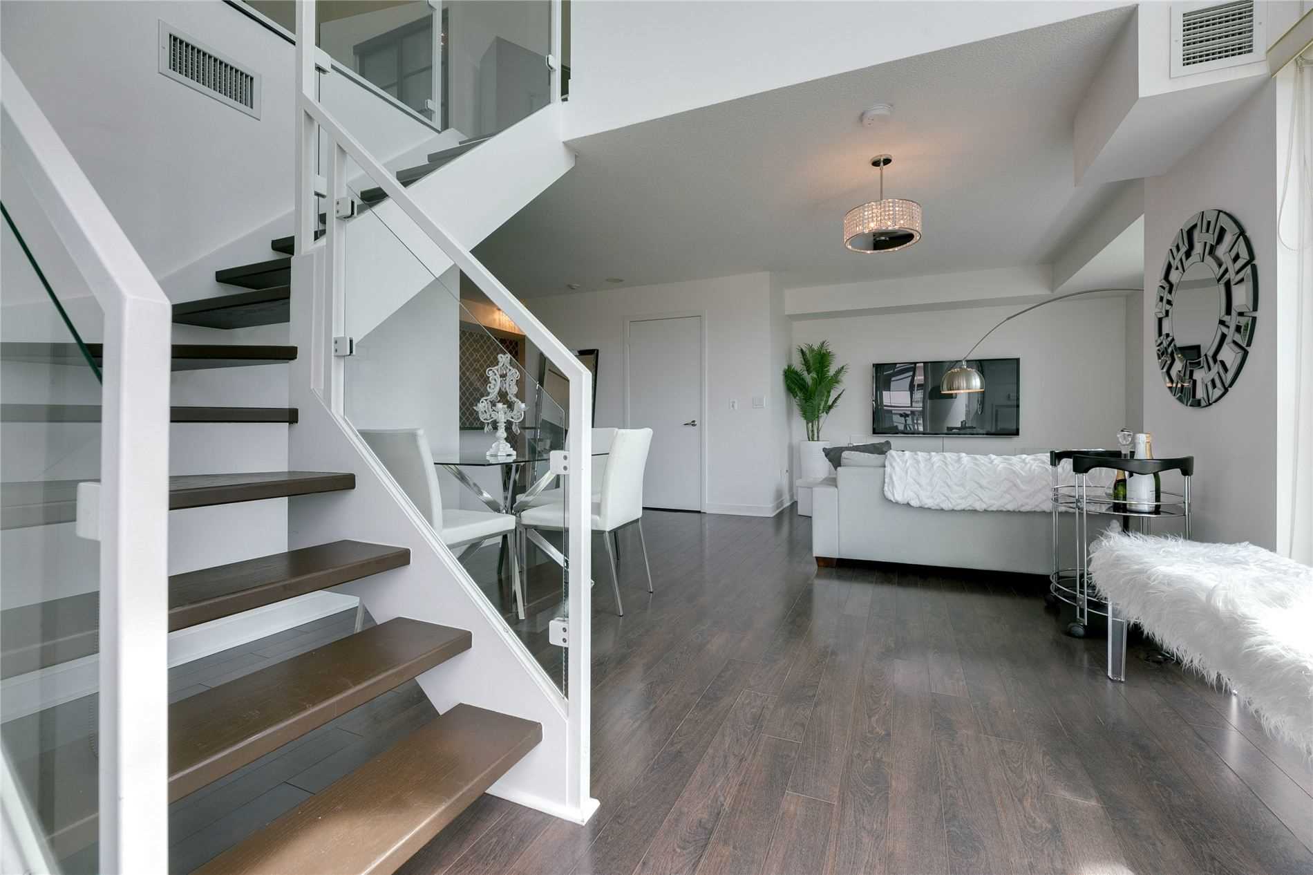 155 Legion Rd N, #905