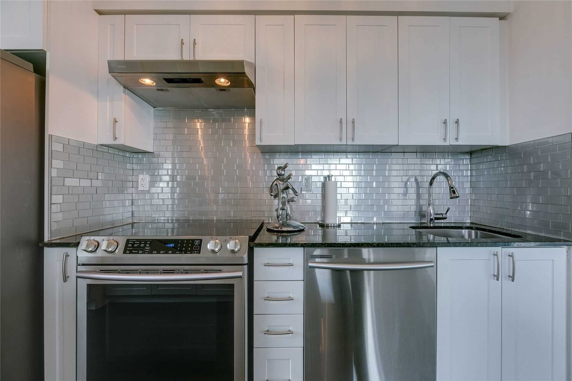 155 Legion Rd N, #905