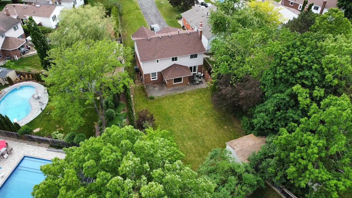 292 Crestwood Rd