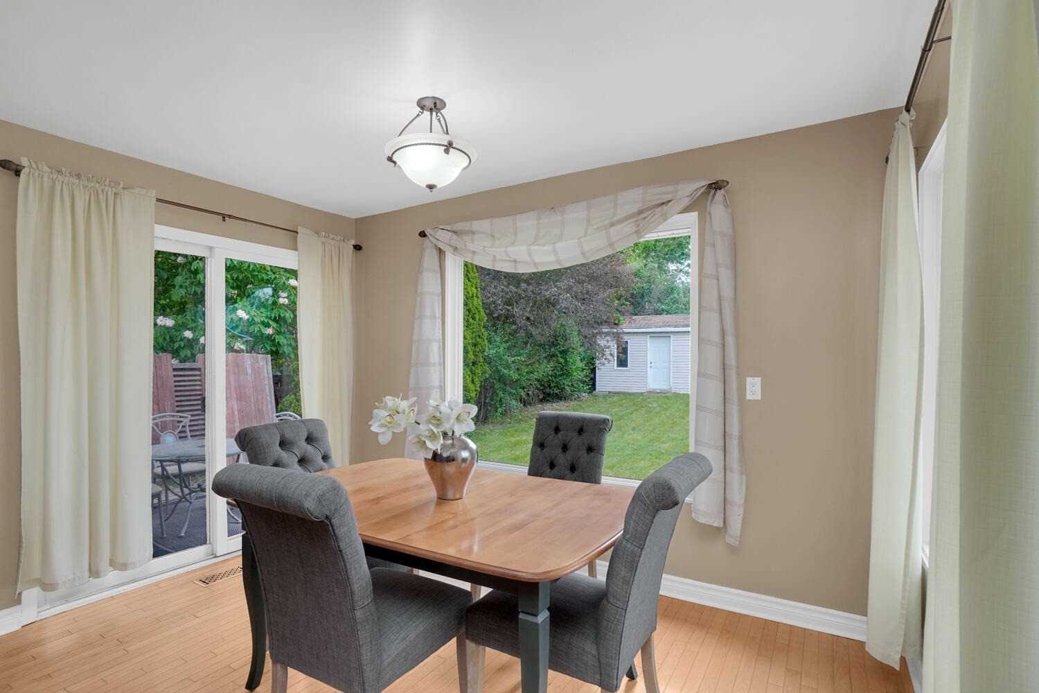 292 Crestwood Rd