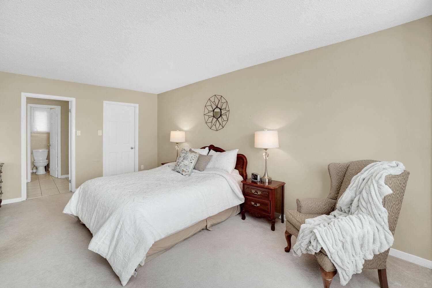 292 Crestwood Rd